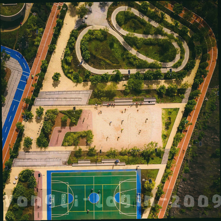 按职能划分的十八人内容团队环形分工示意图，以低饱和几何色块区分数值比例，不含人像